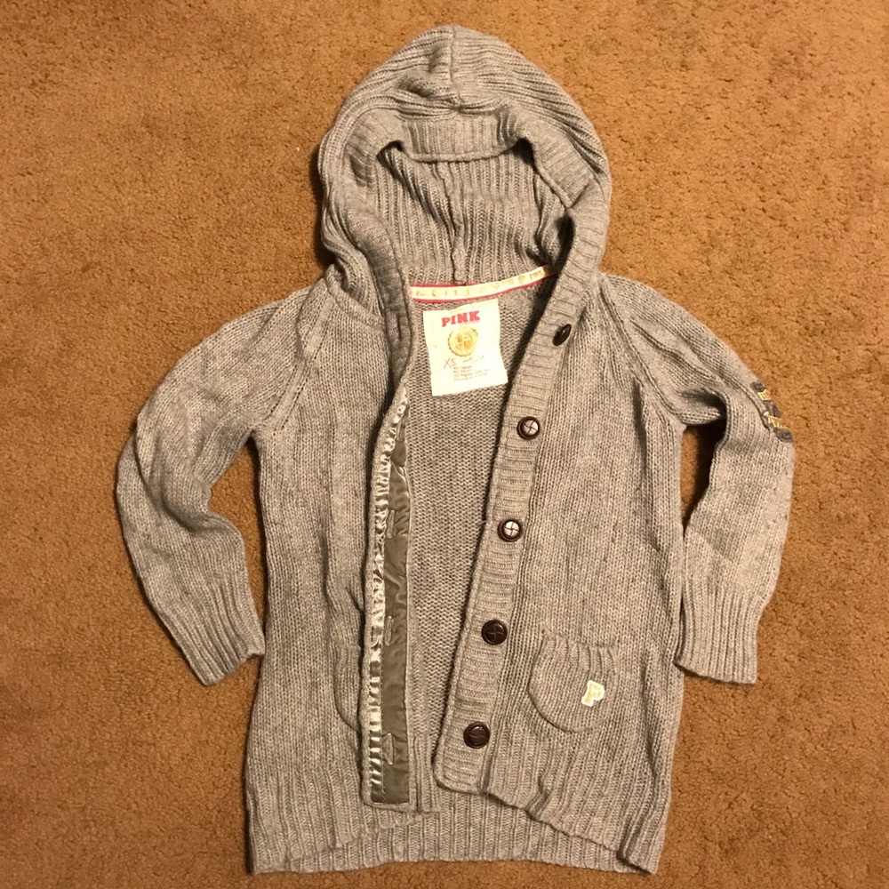 Victoria’s Secret Pink 3/4 sleeved hooded sweater
